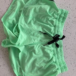 Lululemon Hotty Hot Short